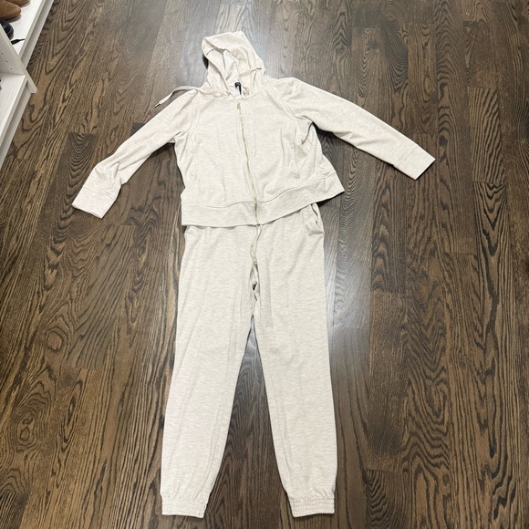 Rachel Zoe Light Beige Hood And Pant Set - Picture 1 of 5